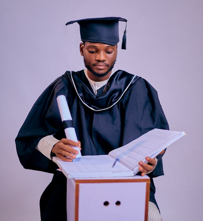 UK Visionary Change Scholarship 2026(£2,500)